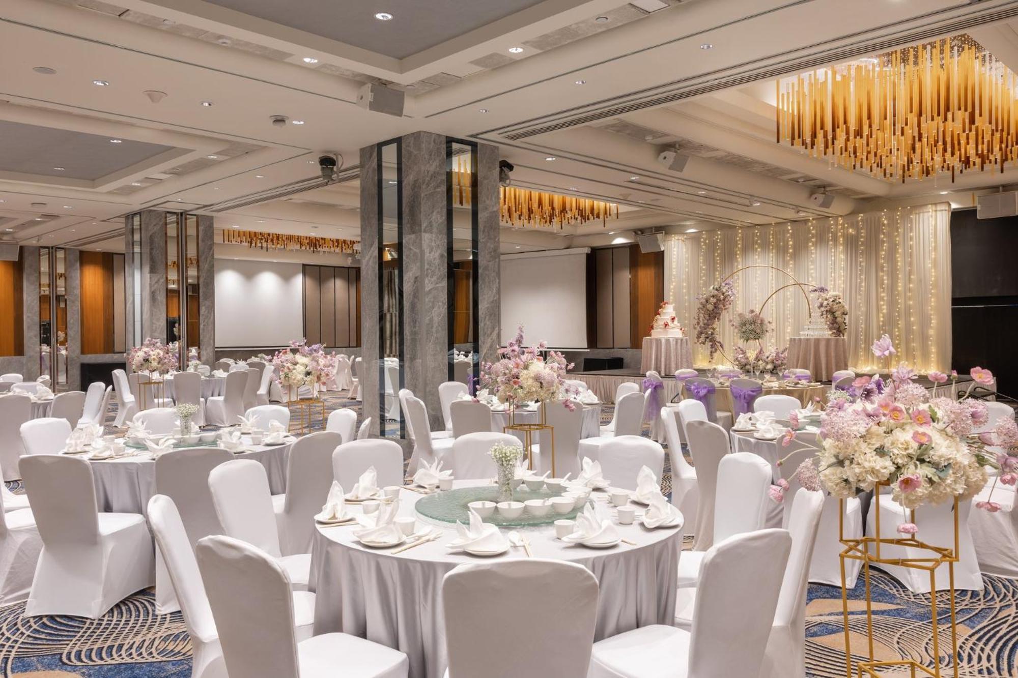 Voco Orchard Singapore By Ihg Екстер'єр фото Wedding reception at the Grand Ballroom