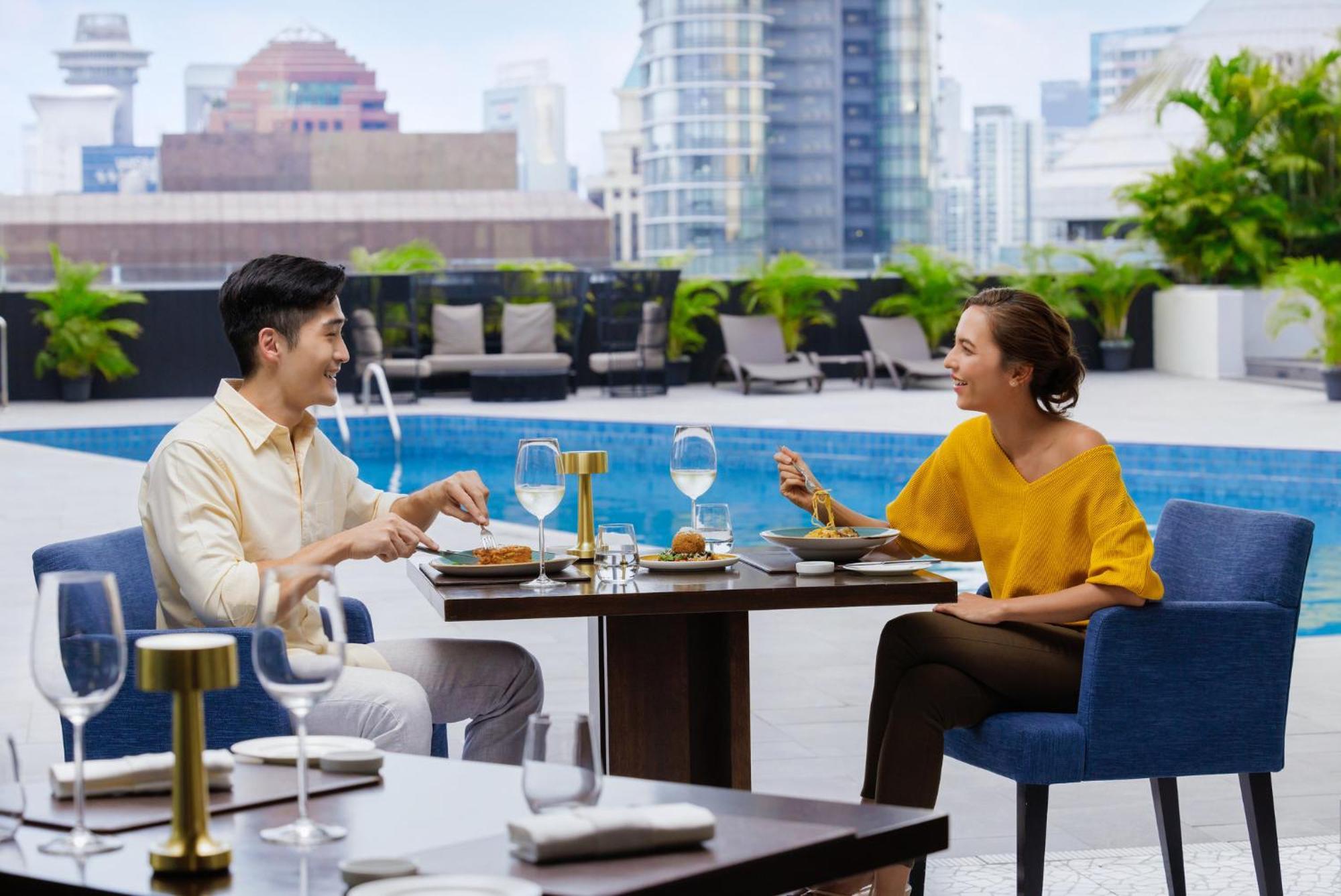 Voco Orchard Singapore By Ihg Екстер'єр фото The Pool Bar